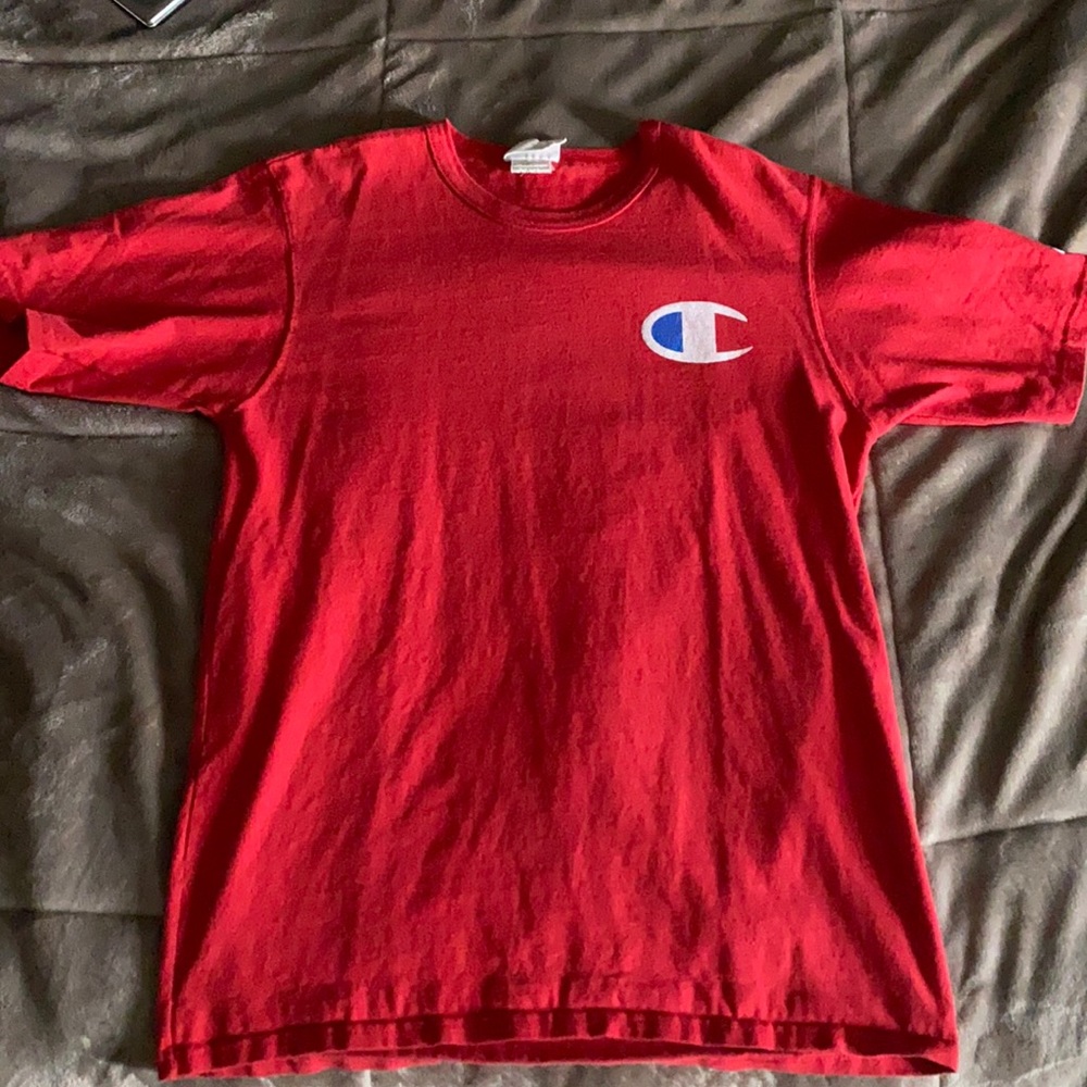 Medium graphic red Champion short sleeve tee